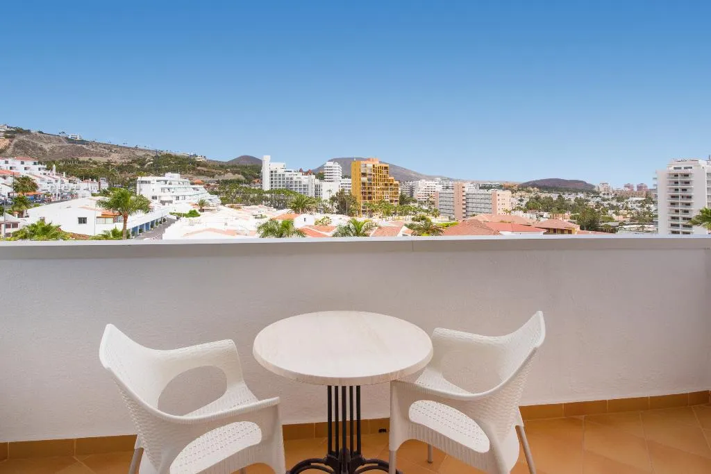 TRIPLE SIDE SEA VIEW Room, Iberostar Waves Bouganville Playa, Tenerife