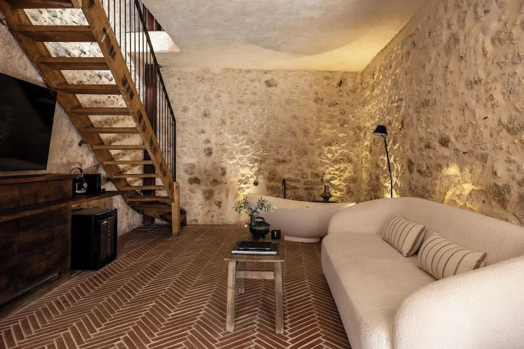 Room, Amalen Suites, Crete