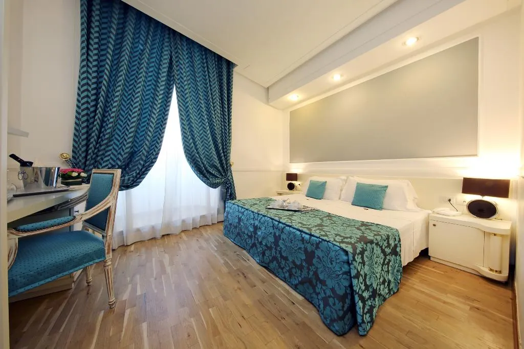 Room, Traiano, Rome