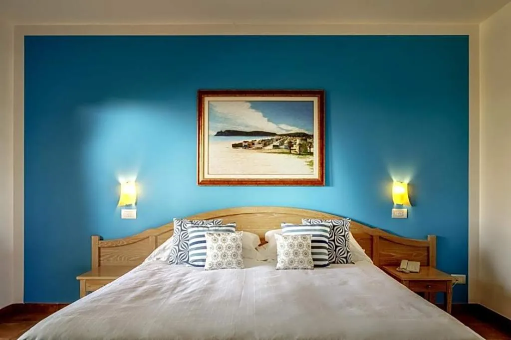 DOUBLE DELUXE SEA VIEW Room, Cruccuris Resort, Cagliari