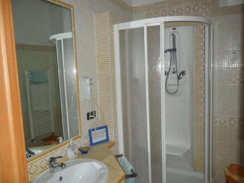 Room, Villa Patrizia Bb, Naples