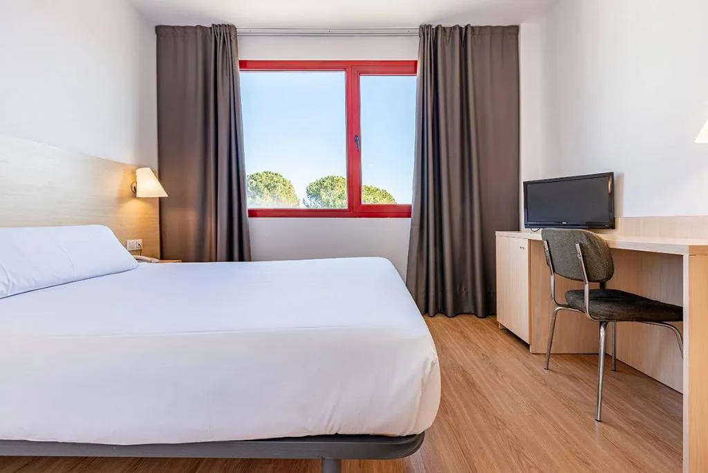 DOUBLE WITH DOUBLE BED Room, Basic Hotel, Barcelona