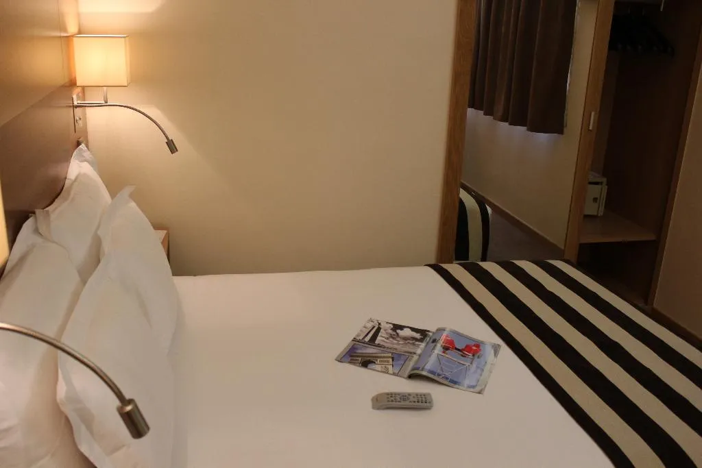 DOUBLE BASIC Room, Hotel Principe Lisboa, Lisbon