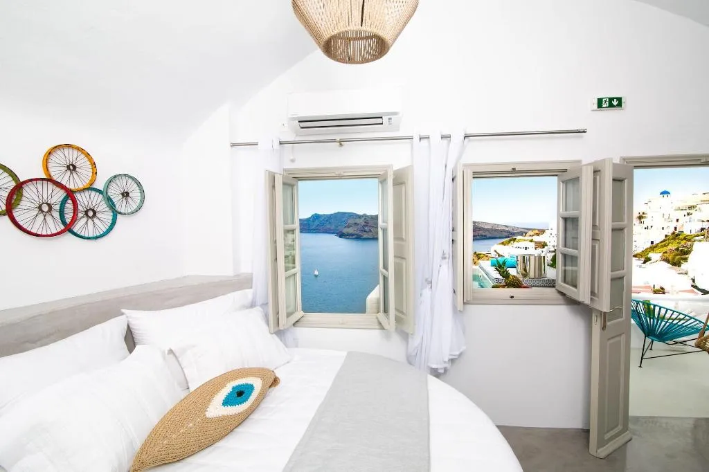 Room, Kaleidoscope Cave Houses Oia, Santorini