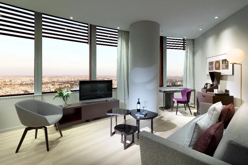 JUNIOR SUITE STANDARD Room, Eurostars Torre Sevilla, Seville