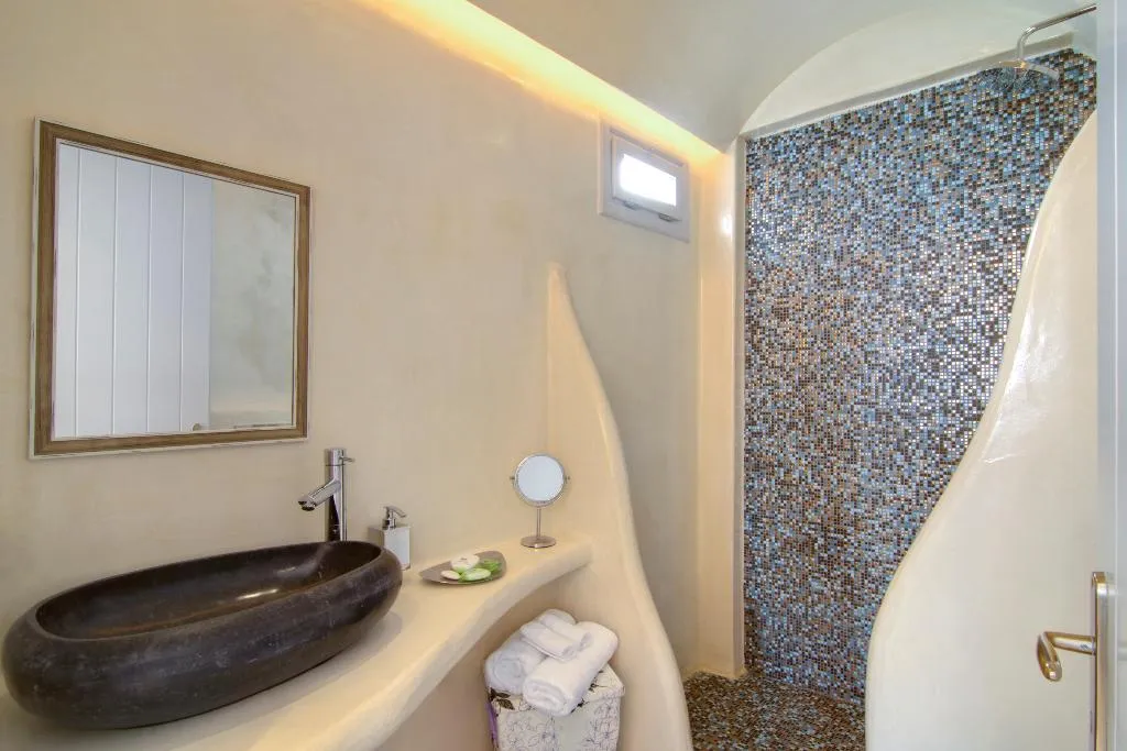 SUITE STANDARD Room, Santorini Secret Premium, Santorini