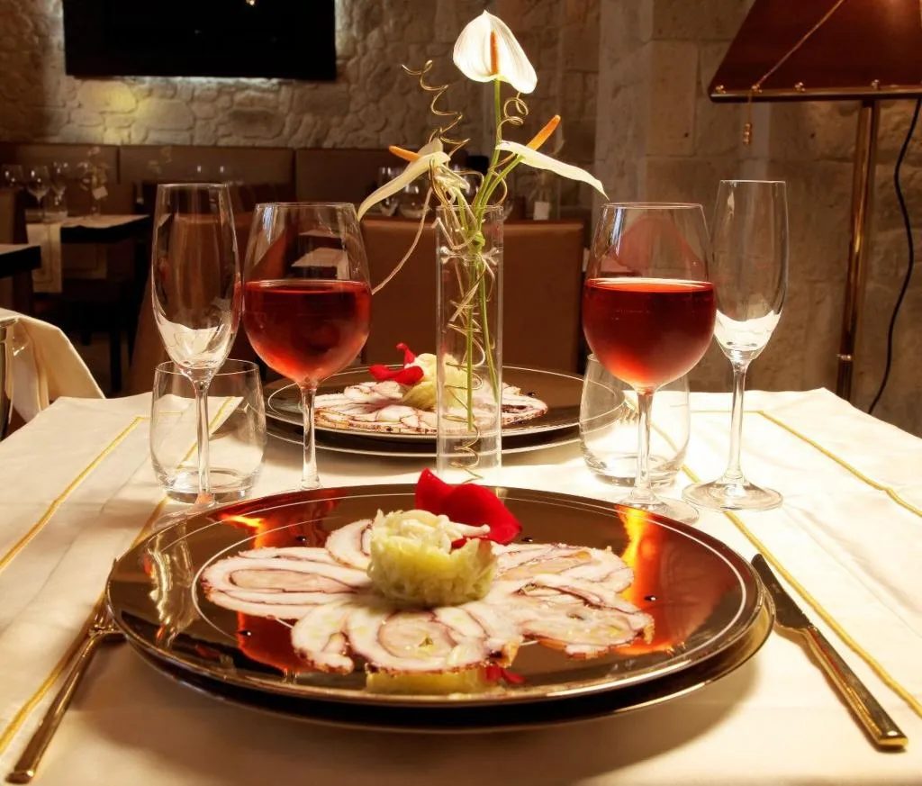 Restaurant, Hotel Cenacolo, Naples