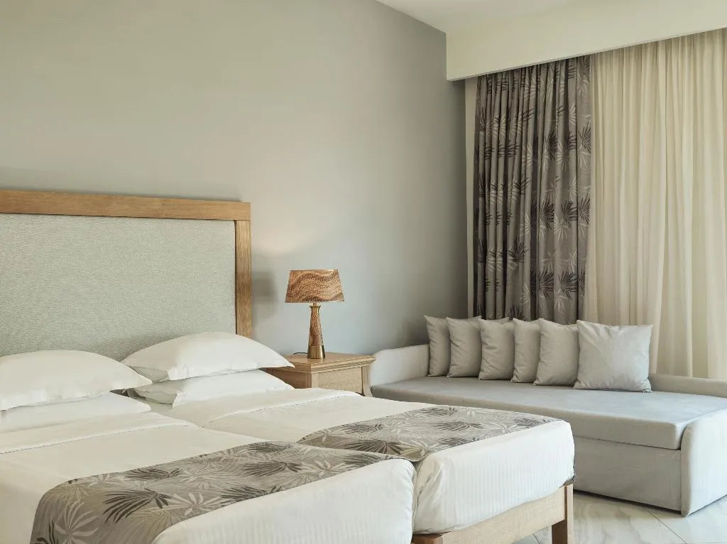BUNGALOW PREMIUM Room, Civitel Creta Beach, Crete