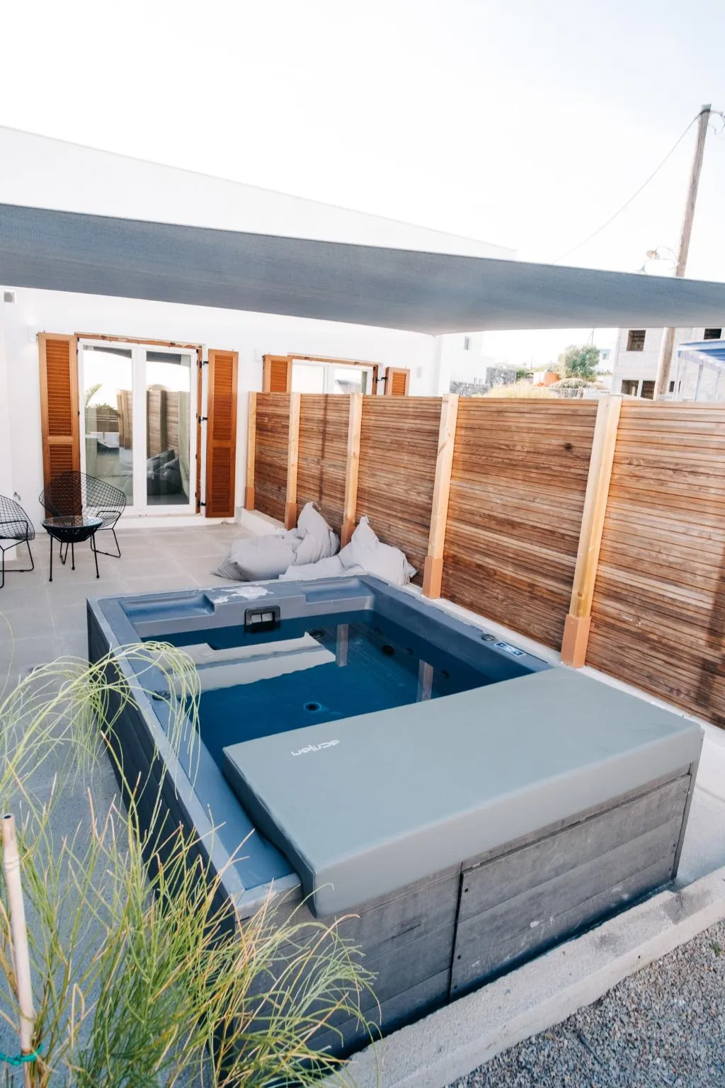 SUITE WITH JACUZZI Room, Mesanto Luxury Suites, Santorini