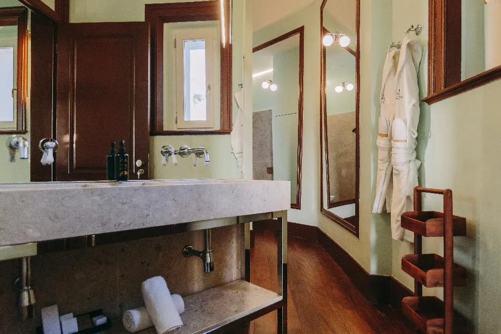 SUITE CITY VIEW Room, Torel Palace Lisboa, Lisbon