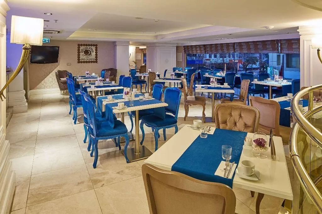Restaurant, DoubleTree By Hilton Izmir Alsancak, Izmir
