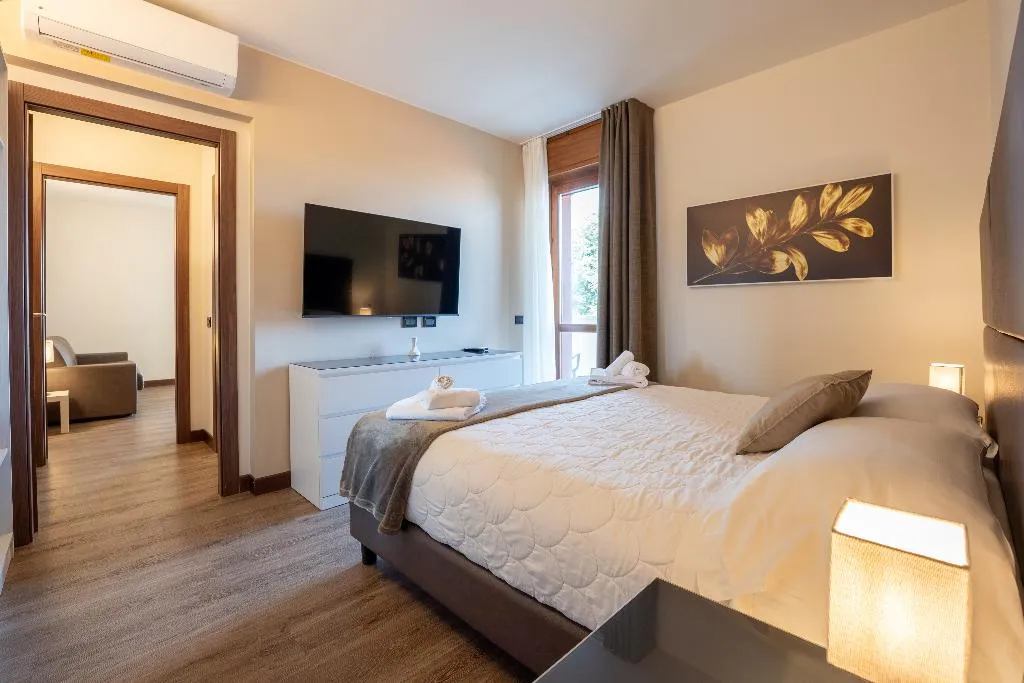 SUITE DELUXE Room, Hotel Gardenia Sirmione, Milan