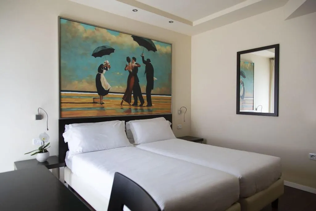 DOUBLE STANDARD Room, Antico Borgo, Milan