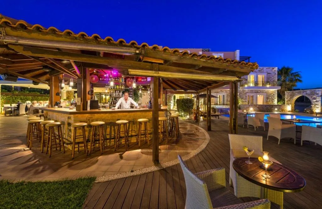 Bar, Mistral Hotel - For Solo Travelers, Crete
