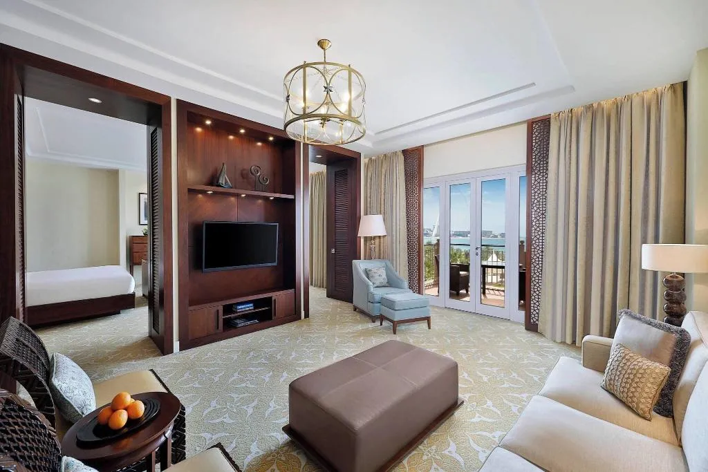 SUITE CLUB SEA VIEW Room, The Ritz-Carlton, Dubai, Dubai