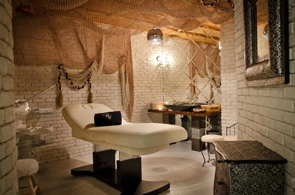Sports and Entertainment, Royal Castle Design & Spa, Bourgas