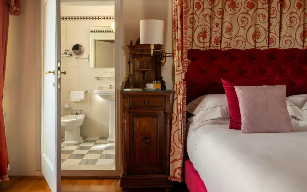 DOUBLE DELUXE Room, Loggiato Dei Serviti, Florence