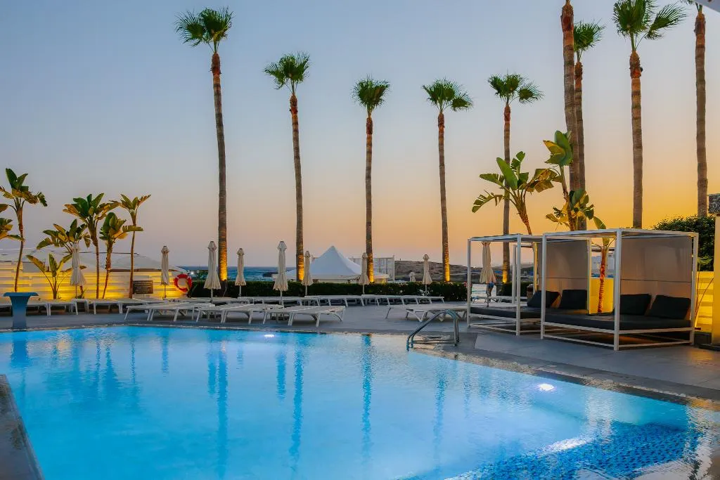 Pool, Tasia Maris Sands, Cyprus