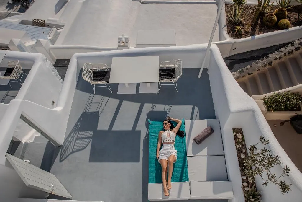 VILLA TWO BEDROOMS Room, Heavens Edge by Mr and Mrs White, Santorini