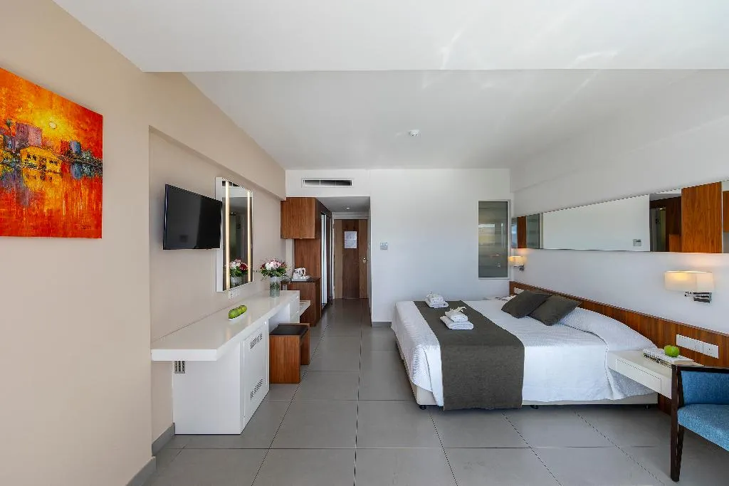 Double or Twin SUPERIOR SEA VIEW Room, Melissi Beach Hotel & Spa, Cyprus