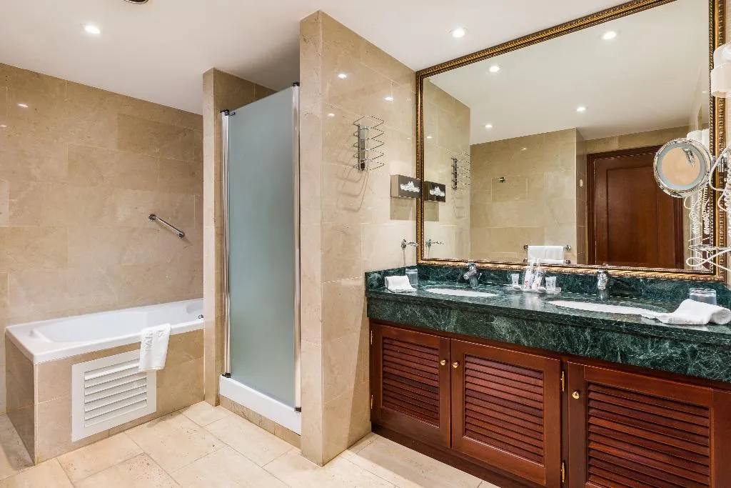 SUITE EXECUTIVE CITY VIEW Room, B51 Boutique Hotel Puerto Banus, Costa Del Sol