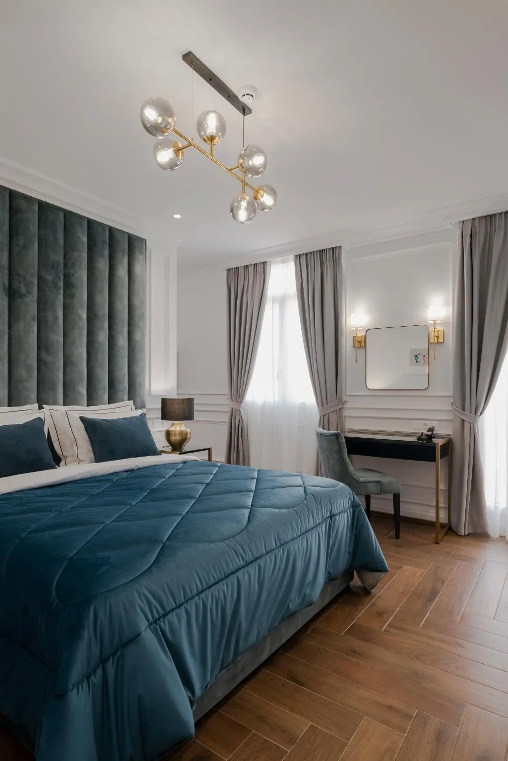 SUITE KING BED WITH JACUZZI Room, Praxitelous Luxury Suites, Athens