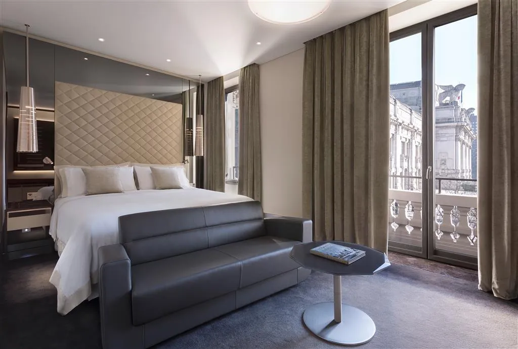 Room, Excelsior Hotel Gallia, a Luxury Collection Hotel, Milan