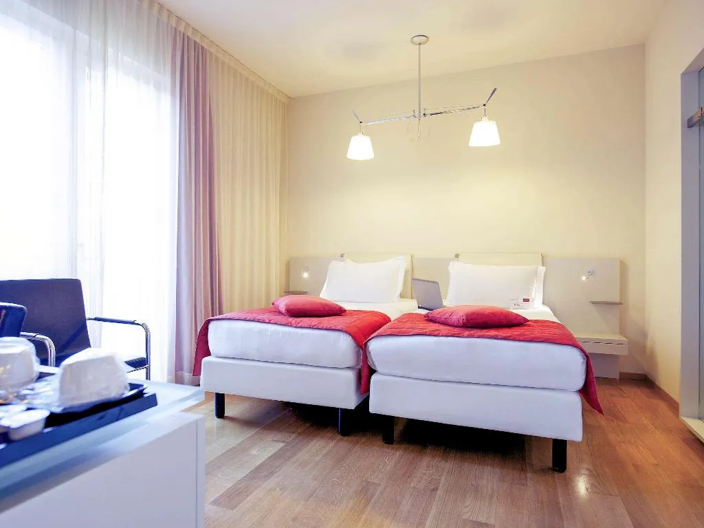 TWIN STANDARD Room, Mercure Milano Solari, Milan