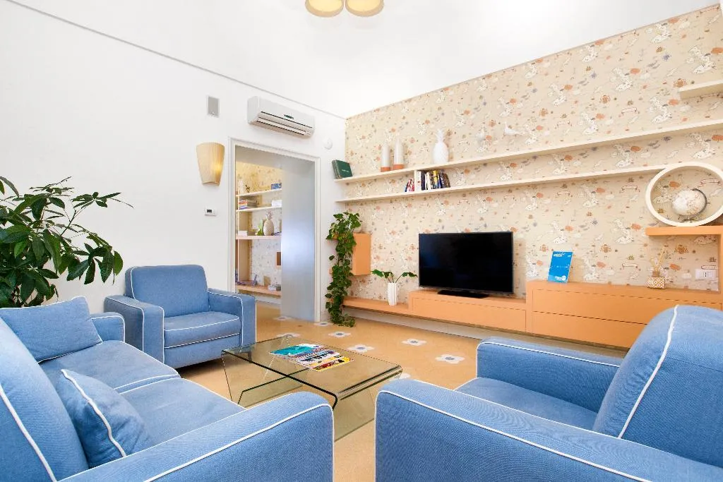 Lobby, Unconventional Sorrento Coast, Naples