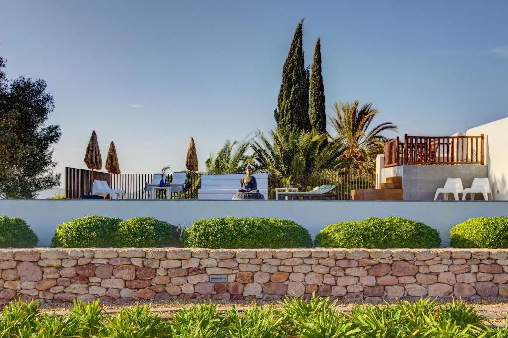 Sports and Entertainment, Can Skye, Ibiza
