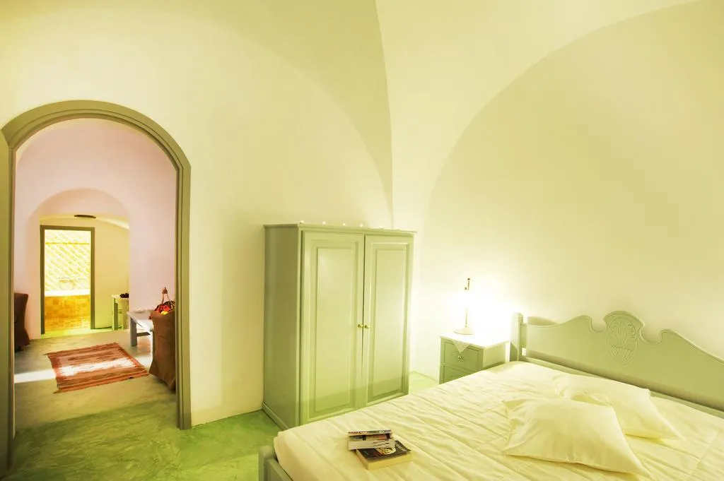 SUITE STANDARD Room, Markezinis Suites, Santorini