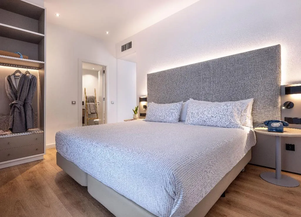 TOWNHOME STANDARD Room, Innside Barcelona Aeropuerto, Barcelona