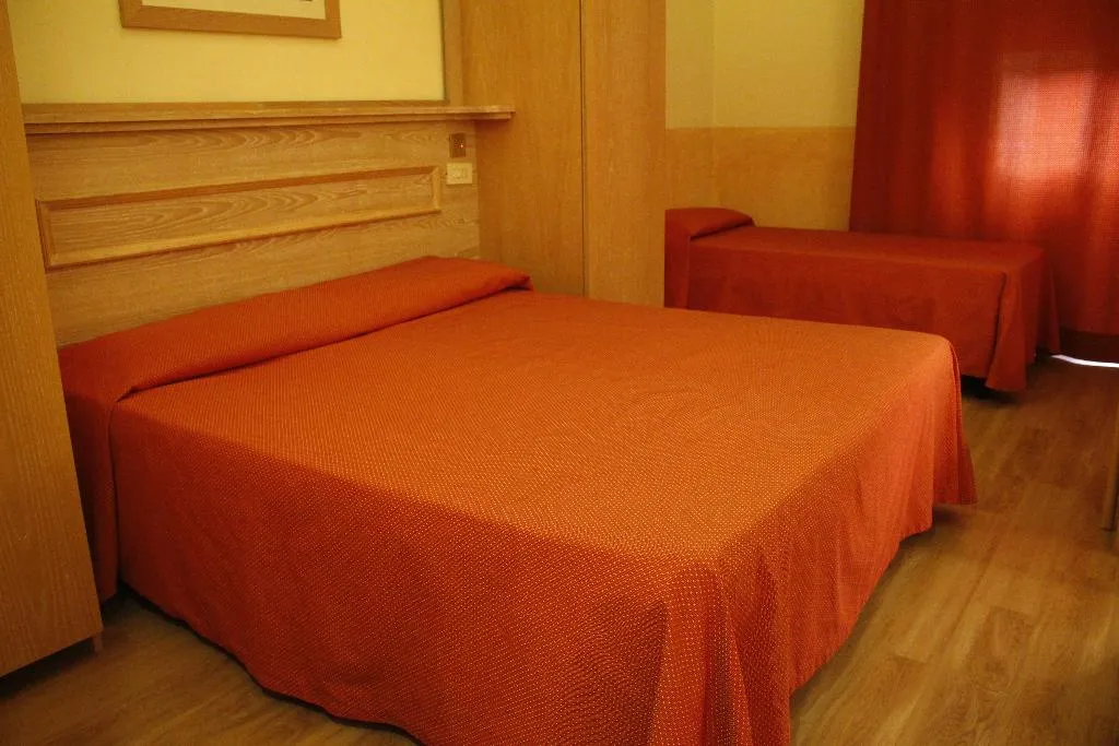 Room, Hotel Meridiana, Florence