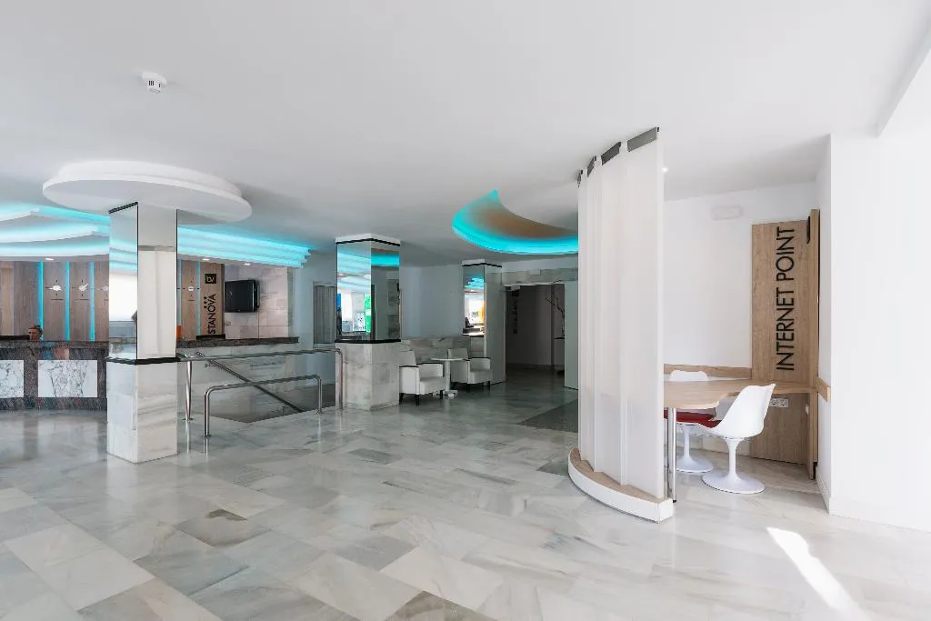 Lobby, BelleVue Vistanova, Majorca