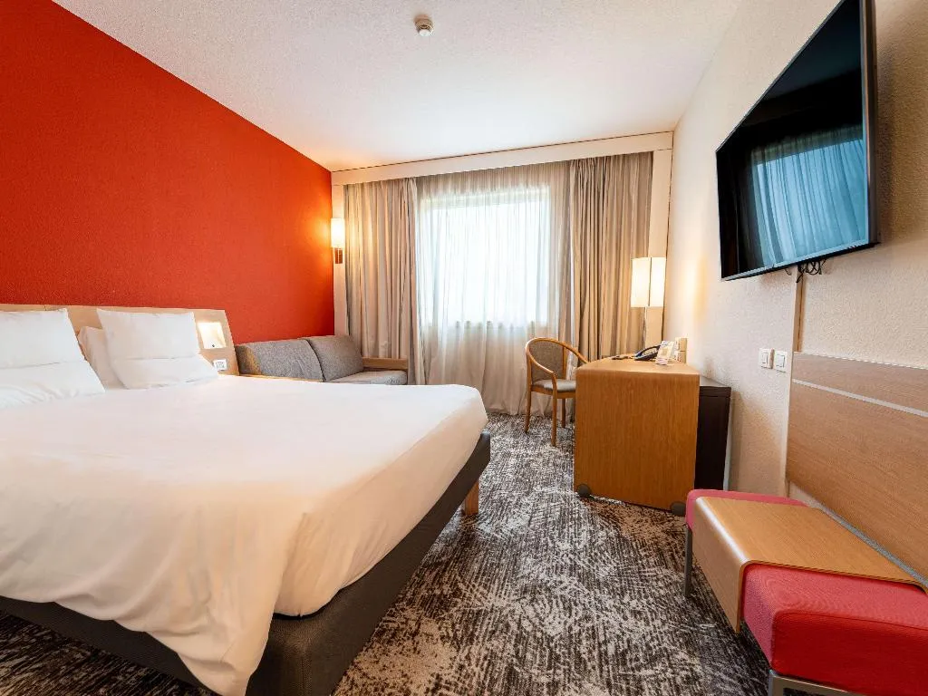 DOUBLE SUPERIOR WITH DOUBLE BED Room, Novotel Roma Est, Rome