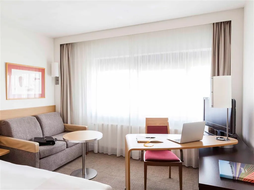 Room, Novotel Amsterdam City, Amsterdam