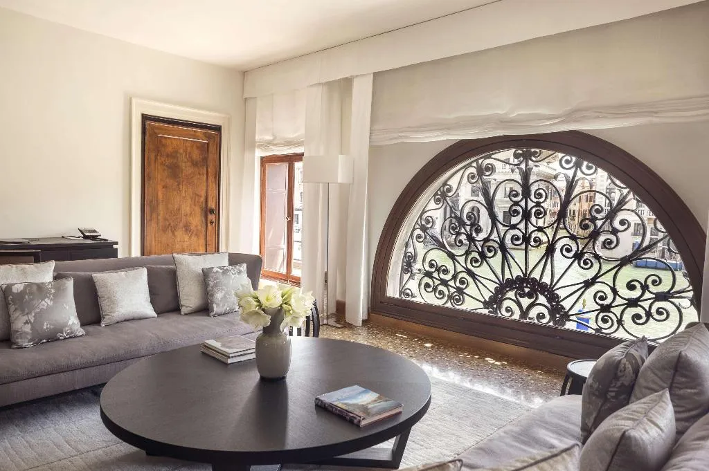 SUITE STANDARD Room, Aman Venice, Venice