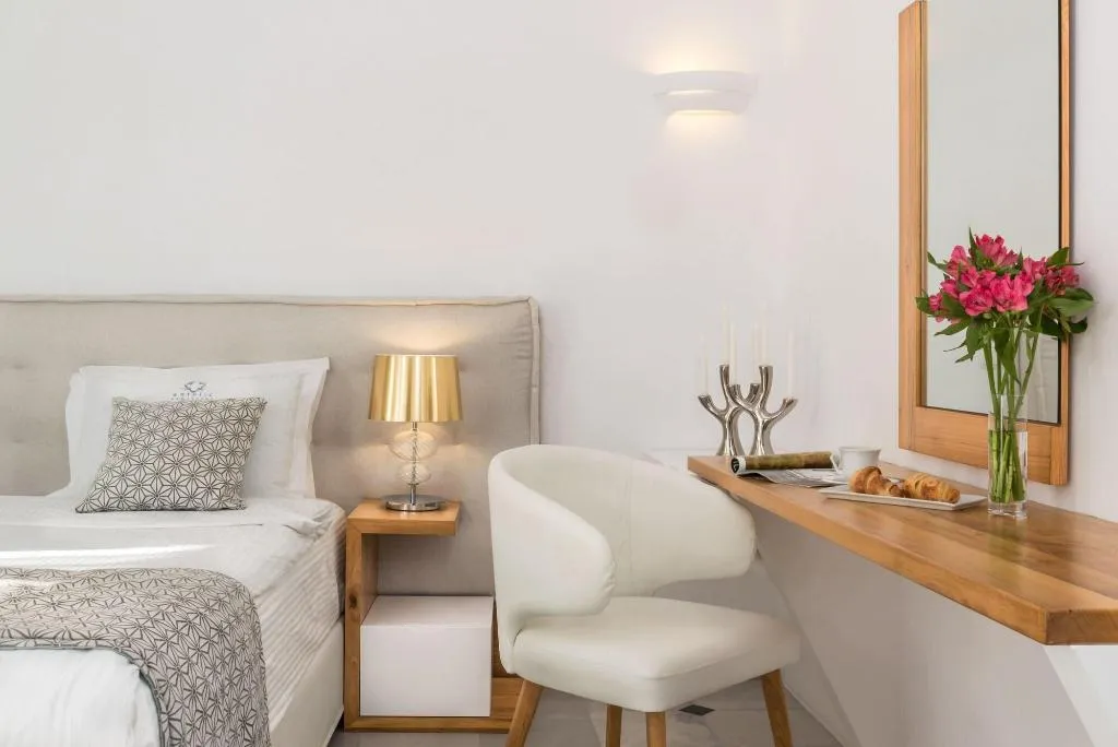 Room, Anteliz Hotel And Suites, Santorini