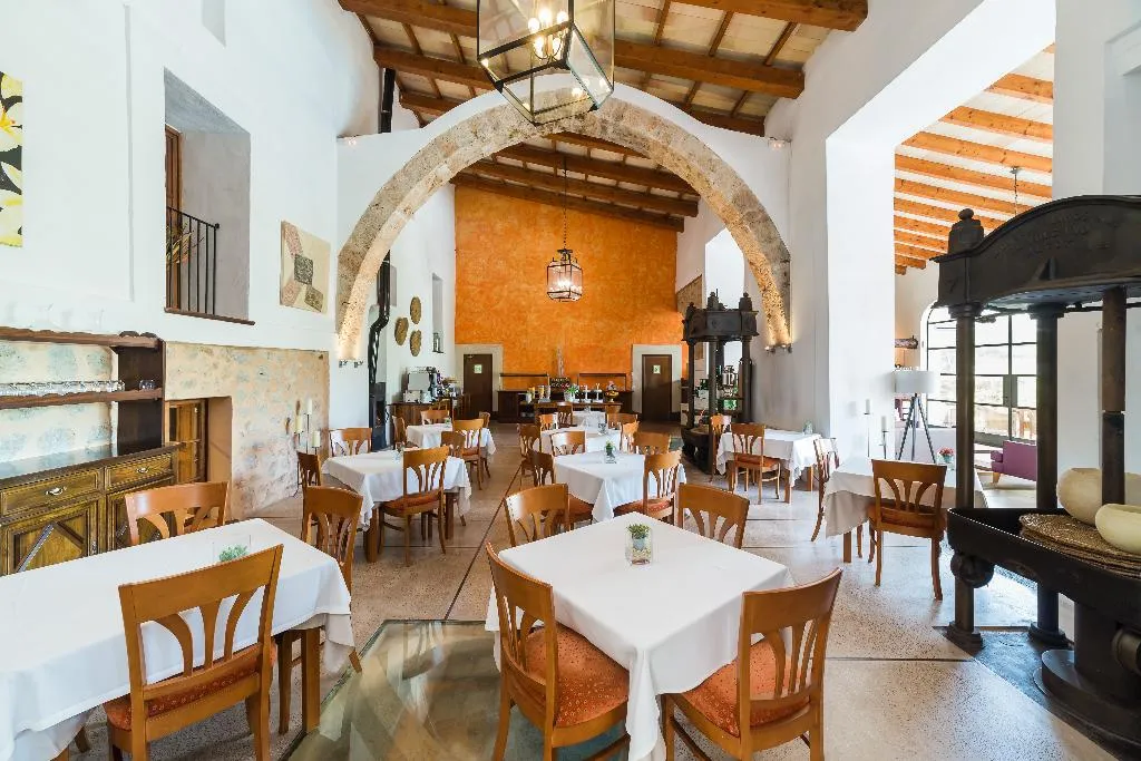 Lobby, Ca'l Bisbe, Majorca