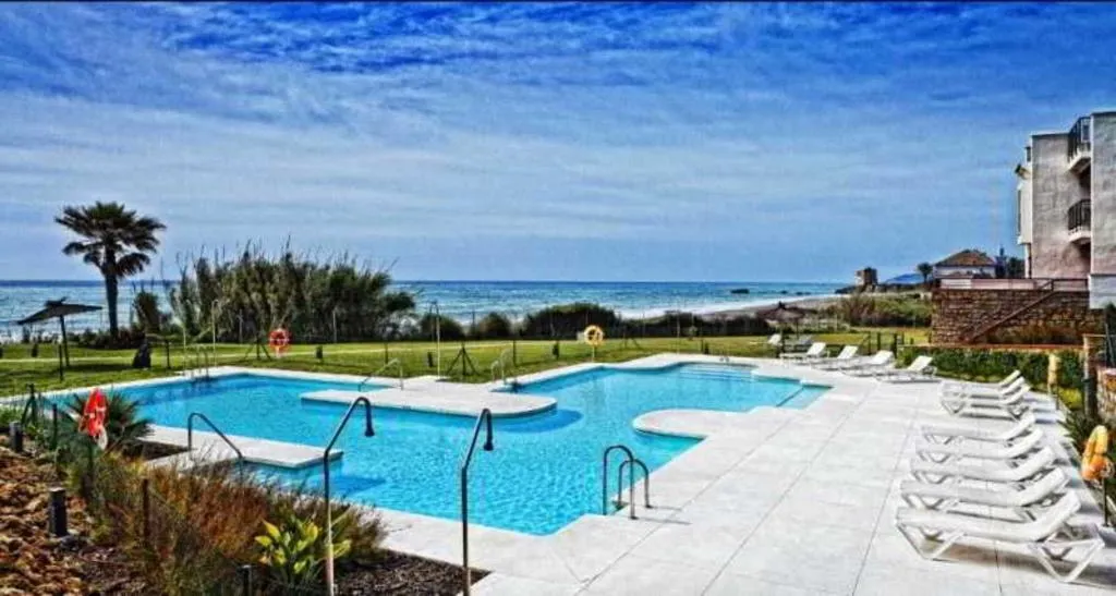 Pool, Casares del Mar Luxury Apartments, Costa Del Sol