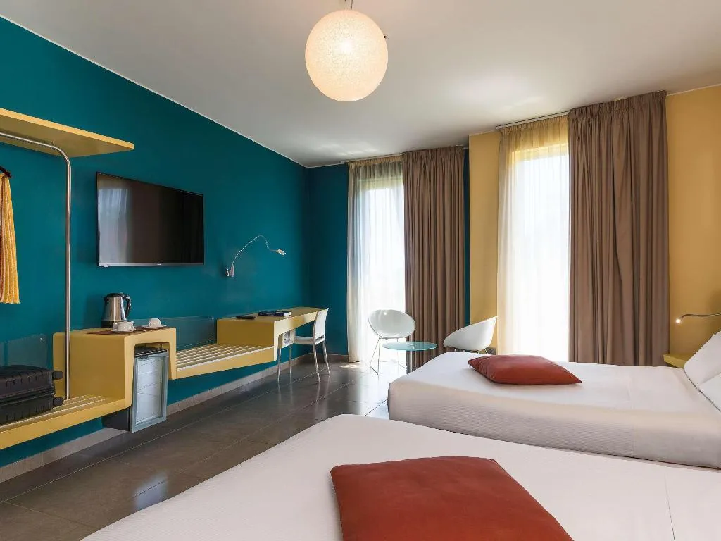 DOUBLE TWO QUEEN BEDS SUPERIOR Room, Ibis Styles Catania Acireale, Catania