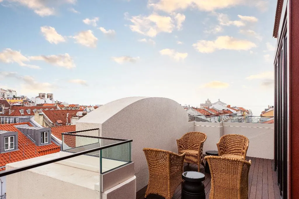 SUITE CAPACITY 3 Room, Art Legacy Hotel Baixa-Chiado, Lisbon