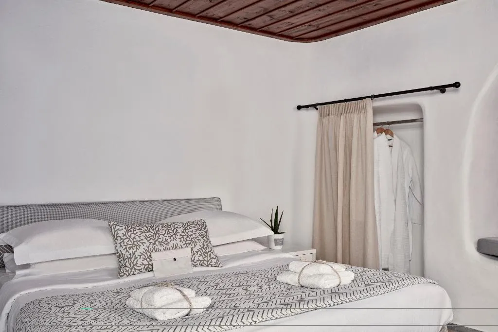 HOUSE THREE BEDROOMS Room, Mykonos Princess Hotel, Mykonos