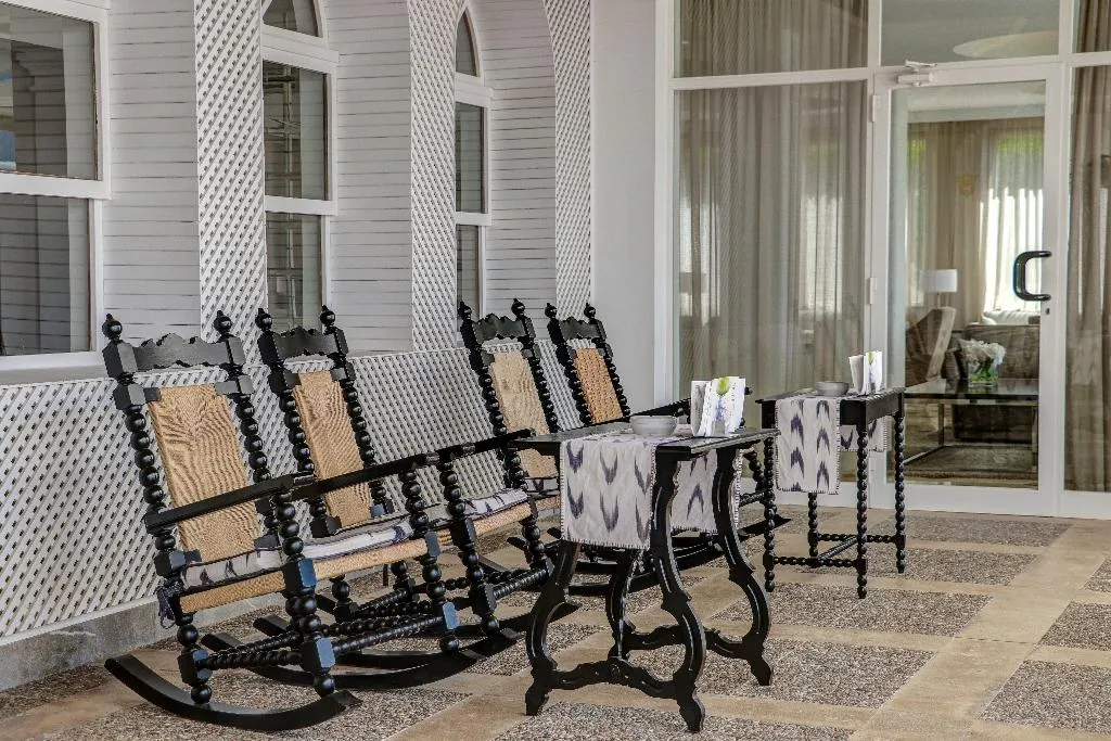 Terrace, Hotel Illa D'or & Club Apartaments, Majorca