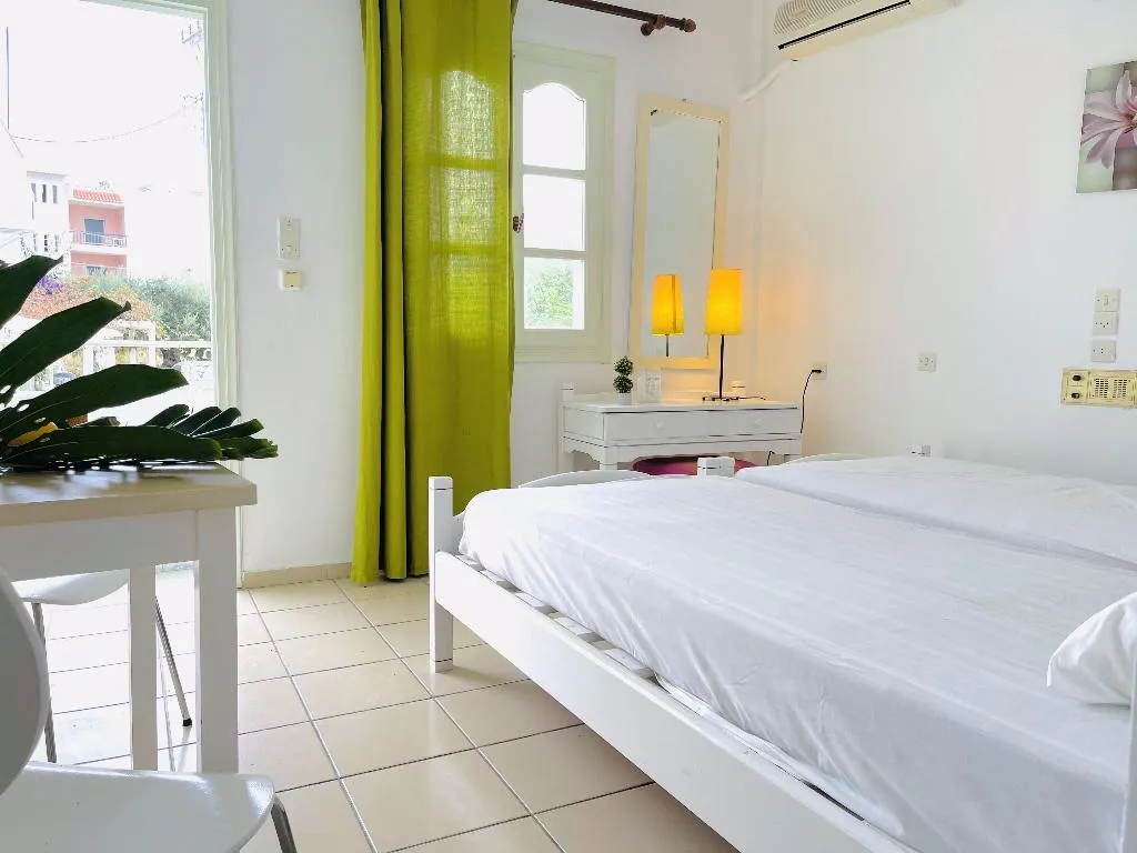 Double or Twin POOL VIEW Room, Semiramis Poolside, Crete