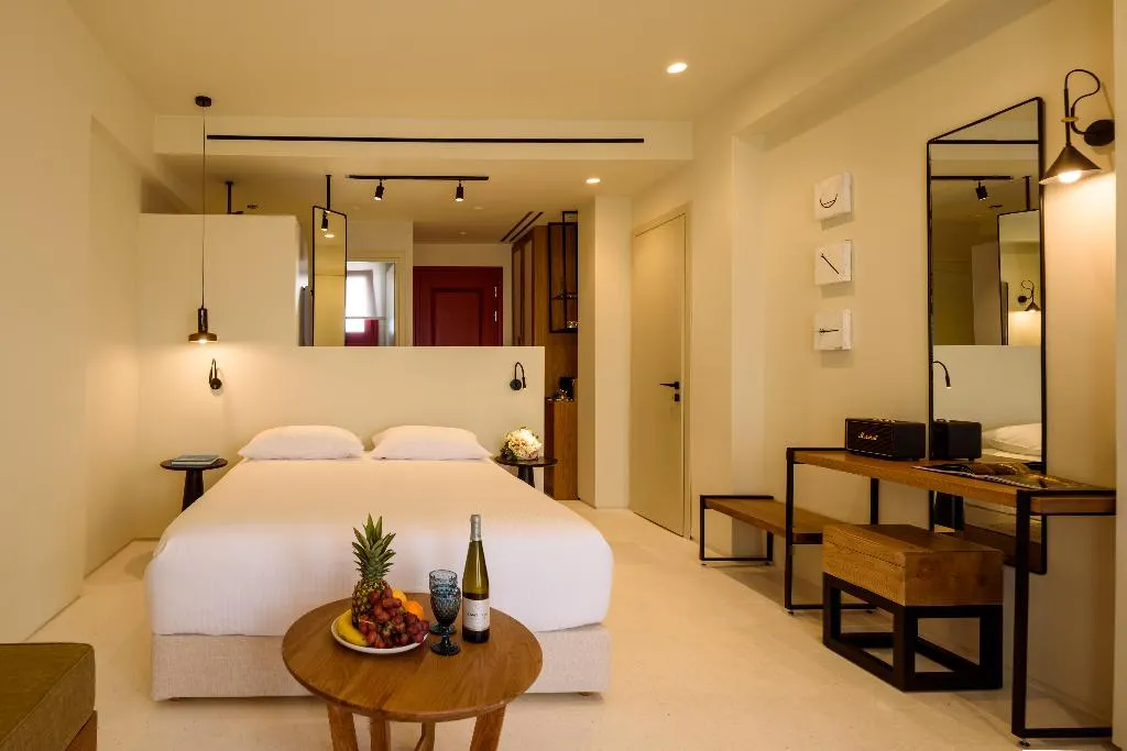 SUITE STANDARD Room, Potnia Theron Suites, Santorini