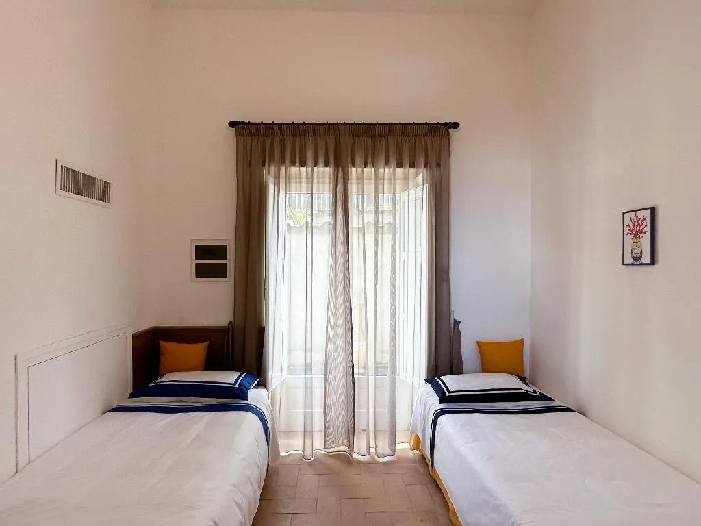 QUADRUPLE SEA VIEW Room, Villa Puolo - With Private Sea Access, Naples