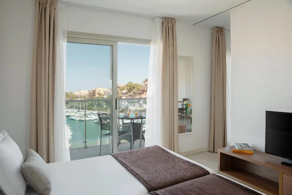 APARTMENT PREMIUM ONE BEDROOM Room, Portodrach Aparthotel & Suites, Majorca