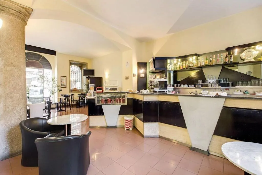 Bar, Minerva, Milan