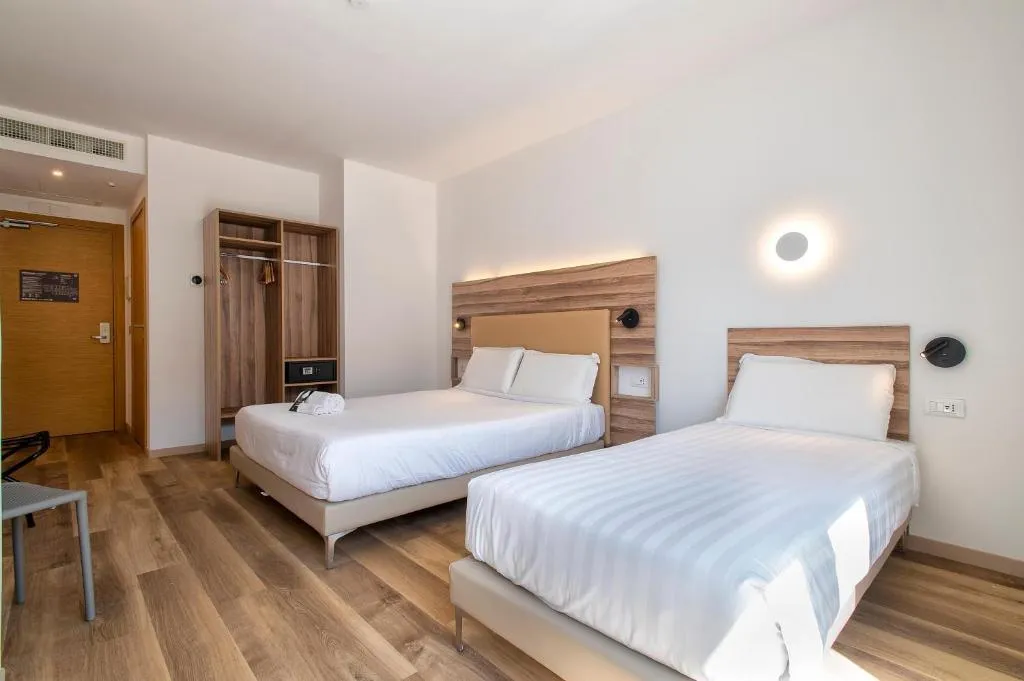 TRIPLE STANDARD Room, B&b Hotel Sassari, Alghero